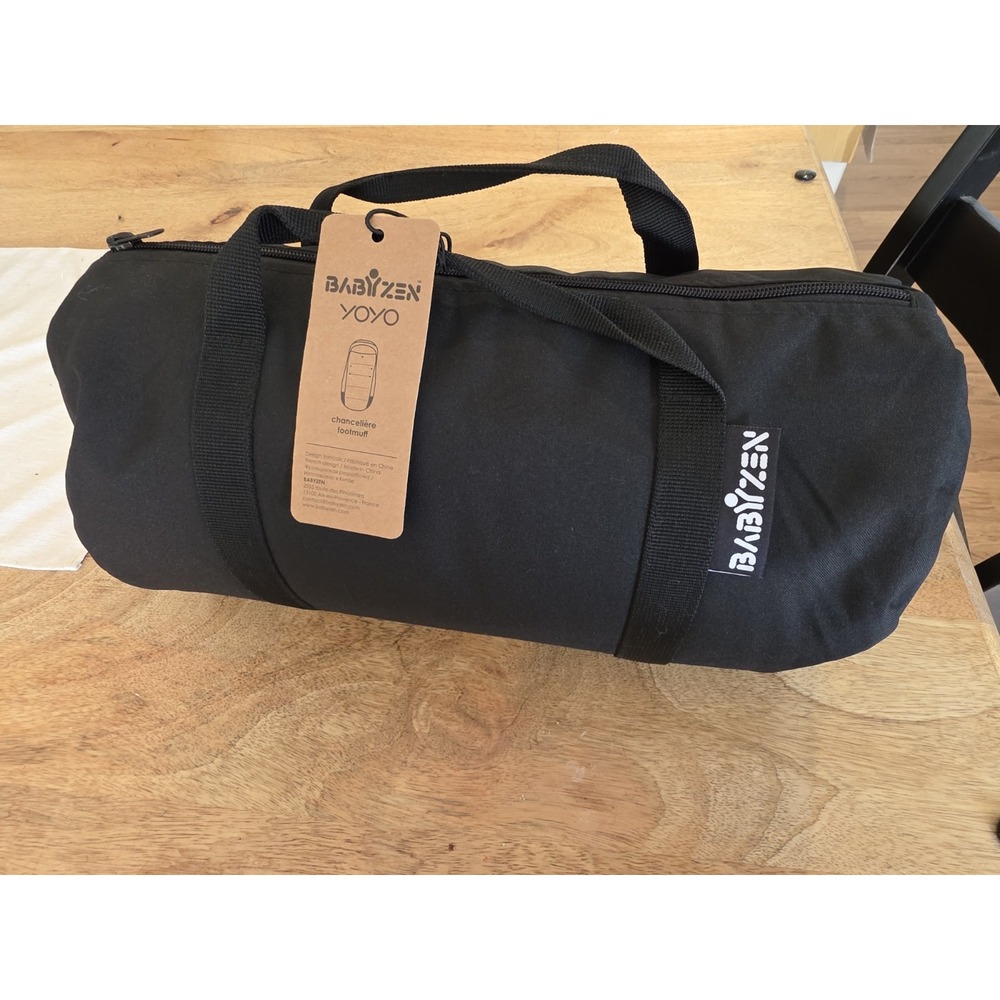 Babyzen Yoyo Footmuff In Black *New With Tags*